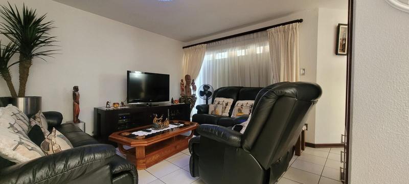 3 Bedroom Property for Sale in Bassonia Gauteng