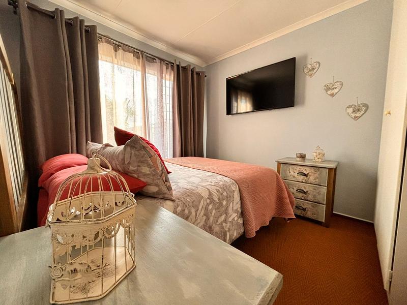 2 Bedroom Property for Sale in Florida Glen Gauteng