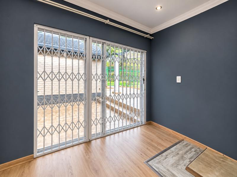 4 Bedroom Property for Sale in Waterkloof Ridge Gauteng