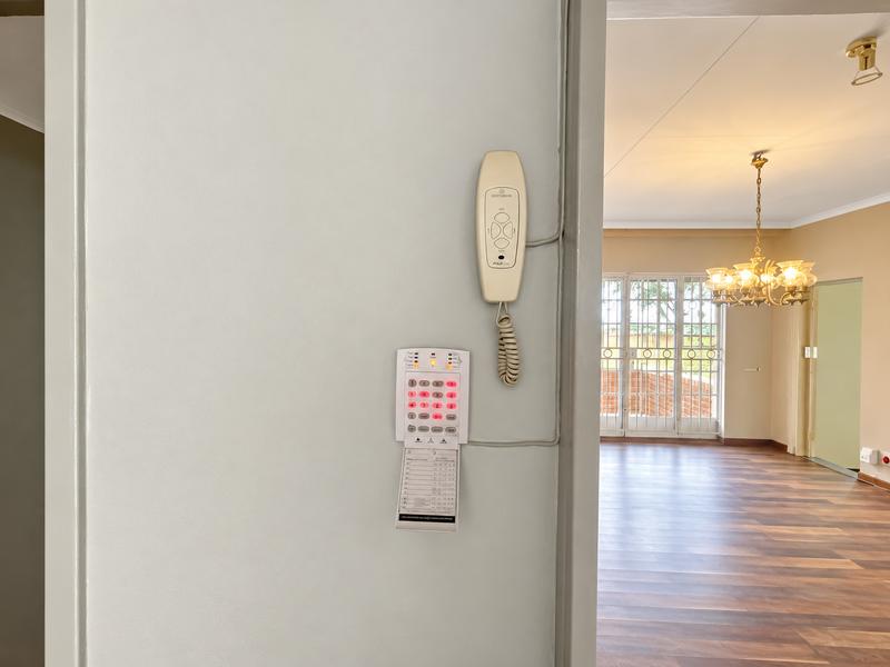 4 Bedroom Property for Sale in Waterkloof Ridge Gauteng