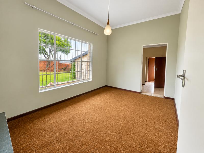 4 Bedroom Property for Sale in Waterkloof Ridge Gauteng