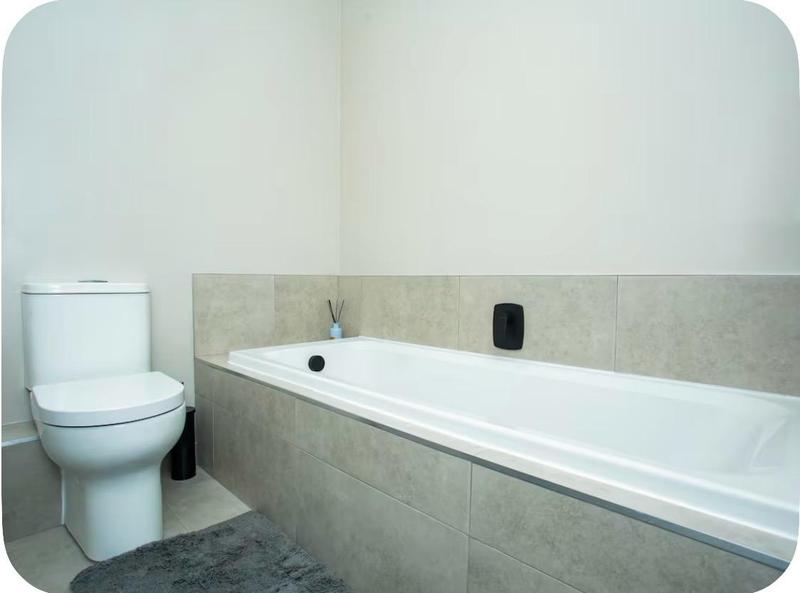 To Let 2 Bedroom Property for Rent in Atholl Gauteng