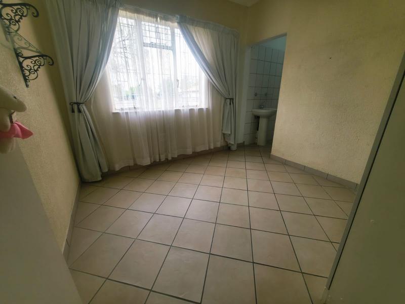3 Bedroom Property for Sale in Rothdene Gauteng