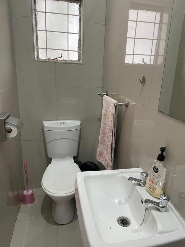 To Let 1 Bedroom Property for Rent in Sandton Central Gauteng