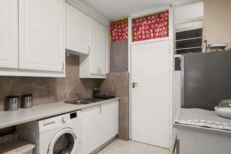 1 Bedroom Property for Sale in Sandton Central Gauteng