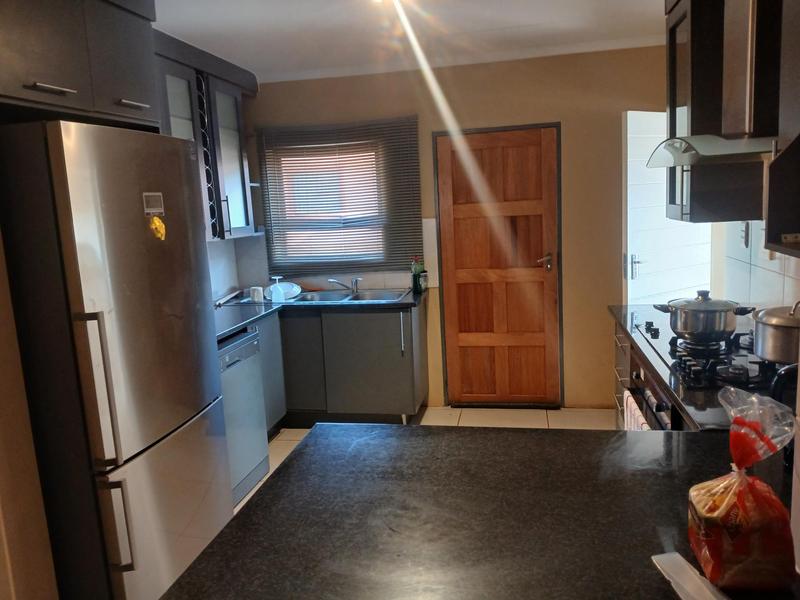 4 Bedroom Property for Sale in Hesteapark Gauteng