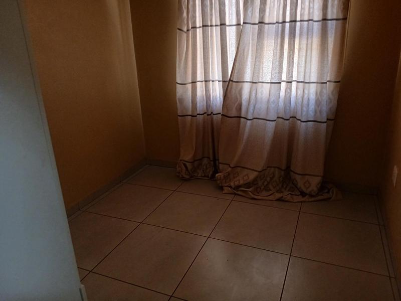 4 Bedroom Property for Sale in Hesteapark Gauteng