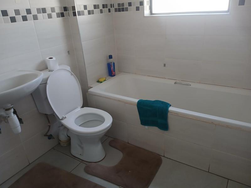 4 Bedroom Property for Sale in Hesteapark Gauteng