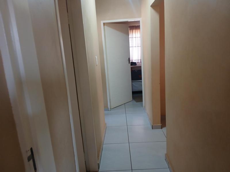 4 Bedroom Property for Sale in Hesteapark Gauteng