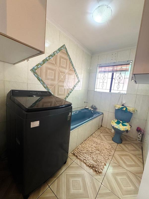3 Bedroom Property for Sale in Protea Glen Gauteng