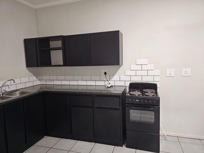 To Let 2 Bedroom Property for Rent in Florida Gauteng