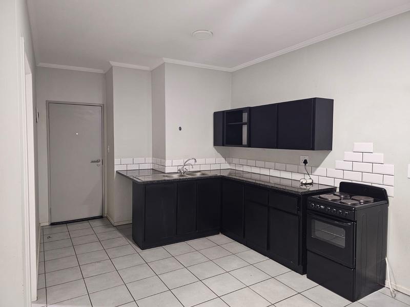 To Let 2 Bedroom Property for Rent in Florida Gauteng
