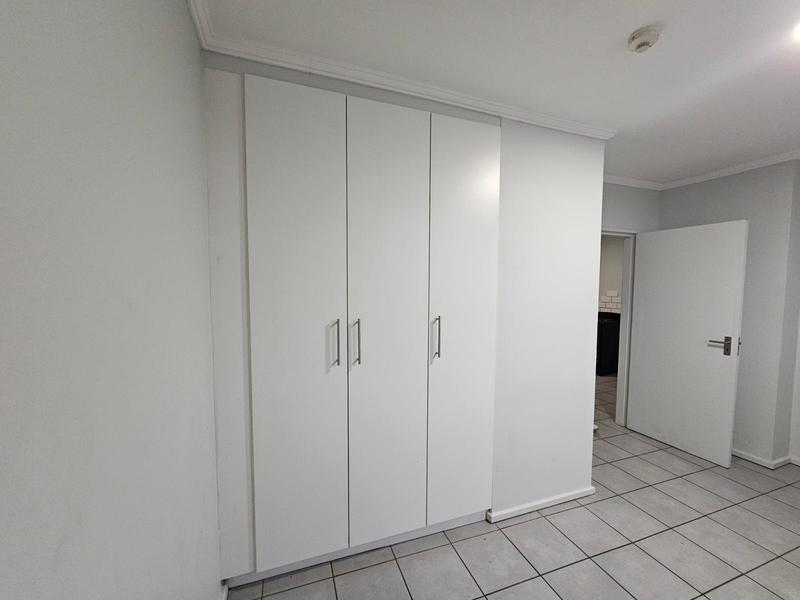 To Let 2 Bedroom Property for Rent in Florida Gauteng