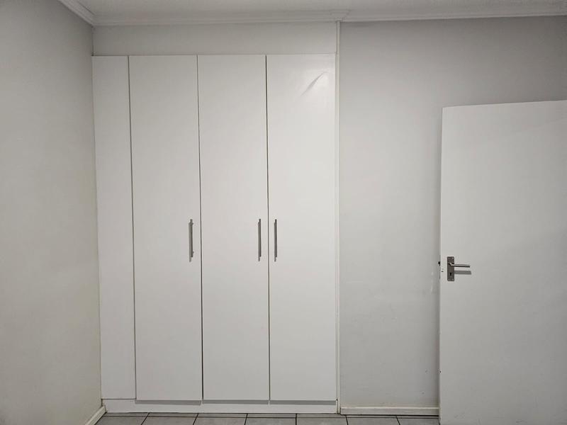 To Let 2 Bedroom Property for Rent in Florida Gauteng
