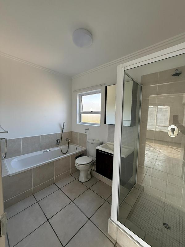 1 Bedroom Property for Sale in Bryanston Gauteng
