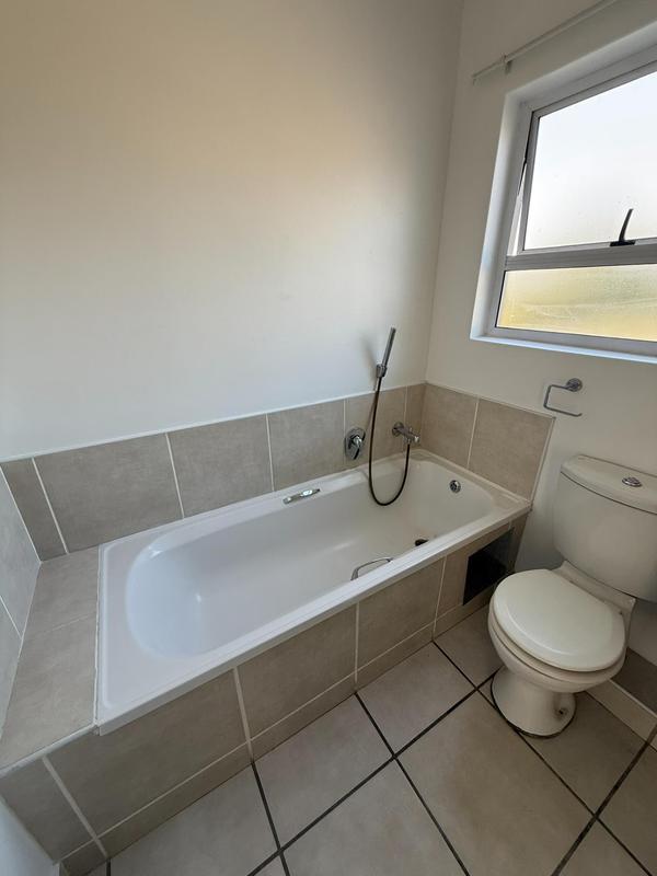 1 Bedroom Property for Sale in Bryanston Gauteng
