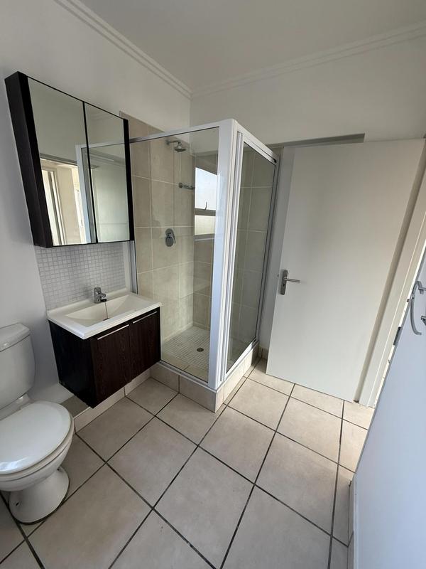1 Bedroom Property for Sale in Bryanston Gauteng