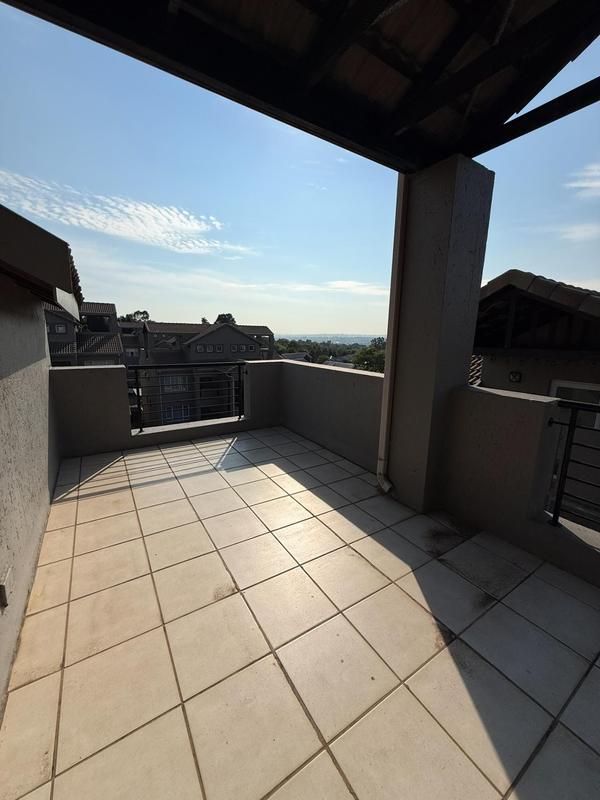 1 Bedroom Property for Sale in Bryanston Gauteng