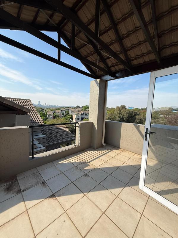 1 Bedroom Property for Sale in Bryanston Gauteng
