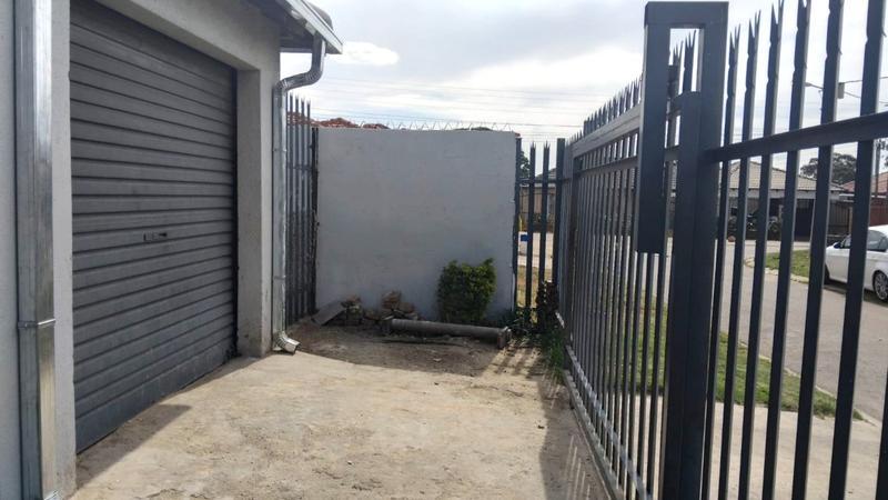 4 Bedroom Property for Sale in Riverlea Gauteng