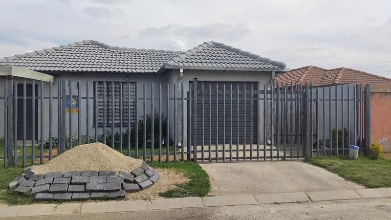 4 Bedroom Property for Sale in Riverlea Gauteng
