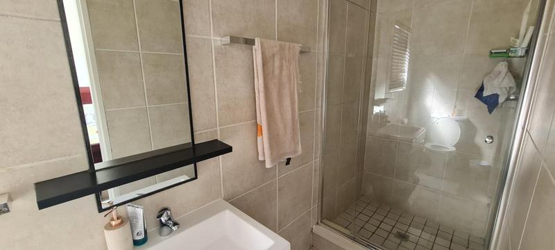 To Let 2 Bedroom Property for Rent in Greenstone Hill Gauteng
