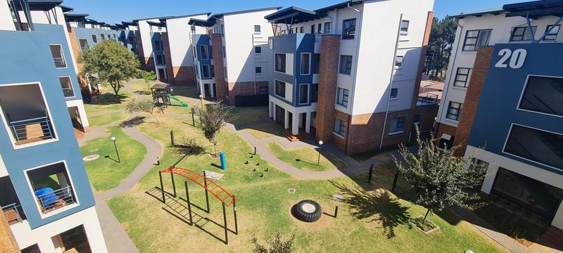 To Let 2 Bedroom Property for Rent in Greenstone Hill Gauteng