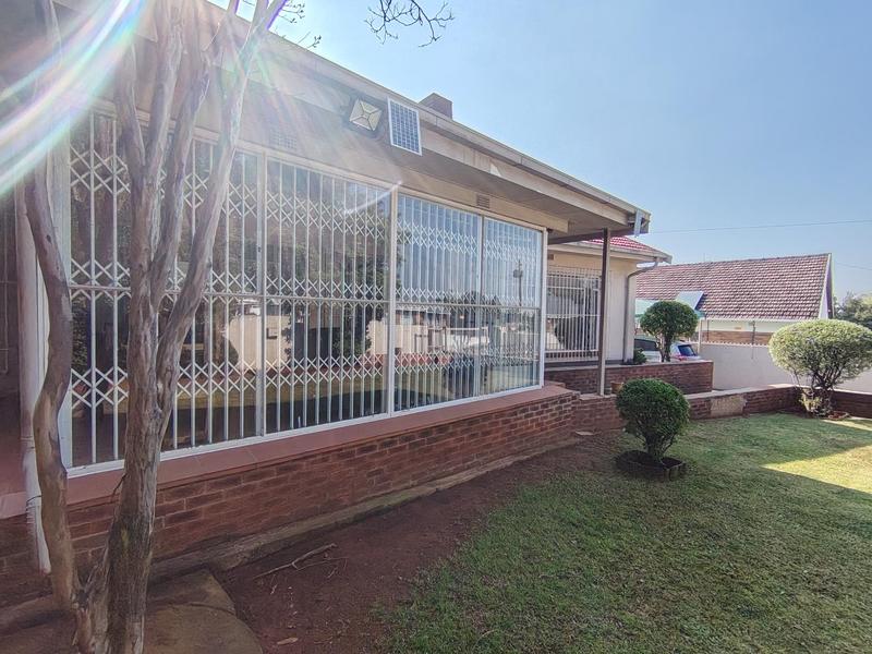 3 Bedroom Property for Sale in Dawnview Gauteng