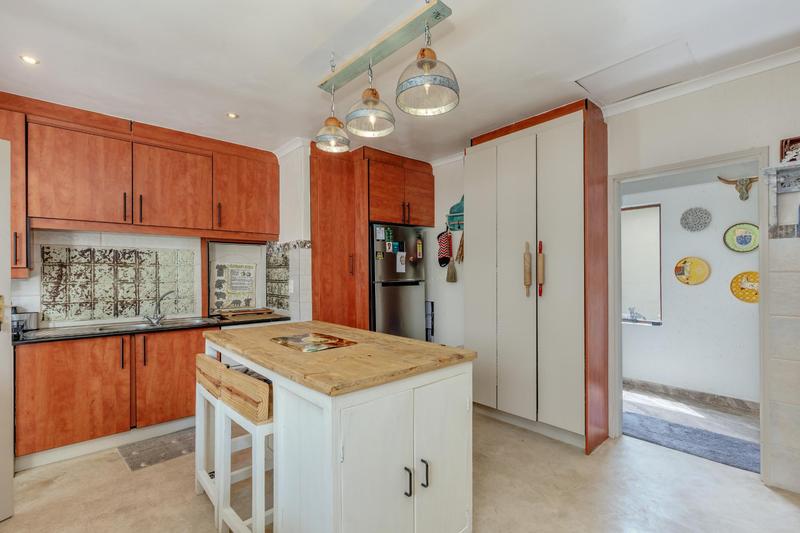 To Let 4 Bedroom Property for Rent in Fourways Gardens Gauteng