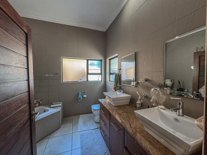 3 Bedroom Property for Sale in Midstream Estate Gauteng