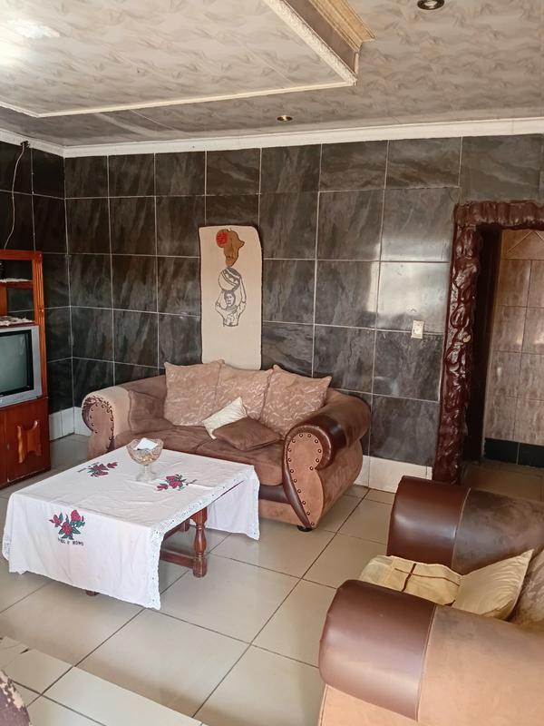 5 Bedroom Property for Sale in Drieziek Gauteng