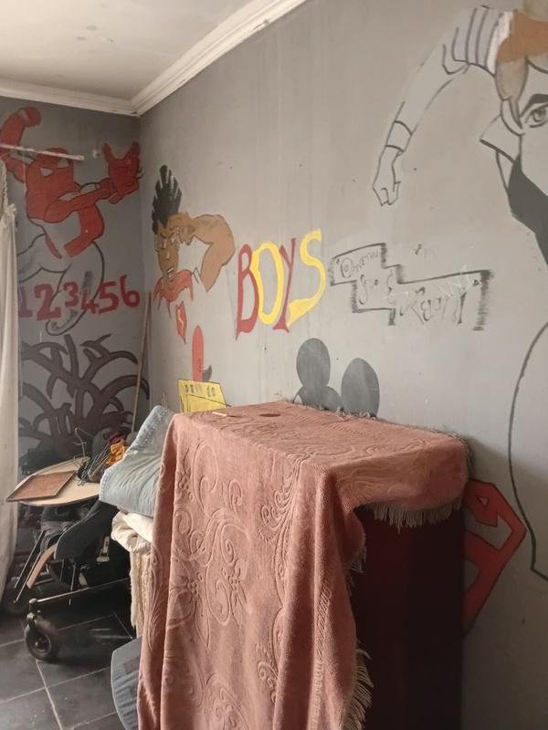 5 Bedroom Property for Sale in Drieziek Gauteng