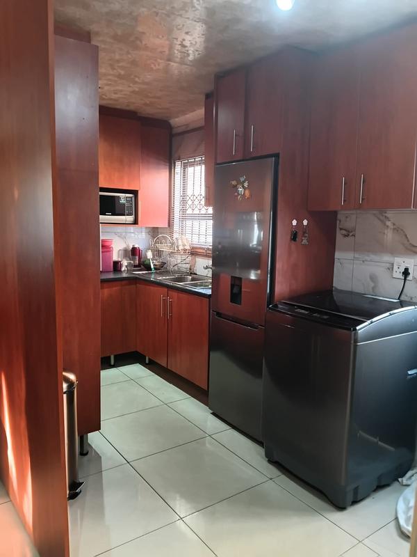 5 Bedroom Property for Sale in Goudrand Gauteng