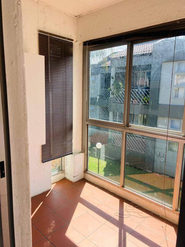To Let 2 Bedroom Property for Rent in Mulbarton Gauteng
