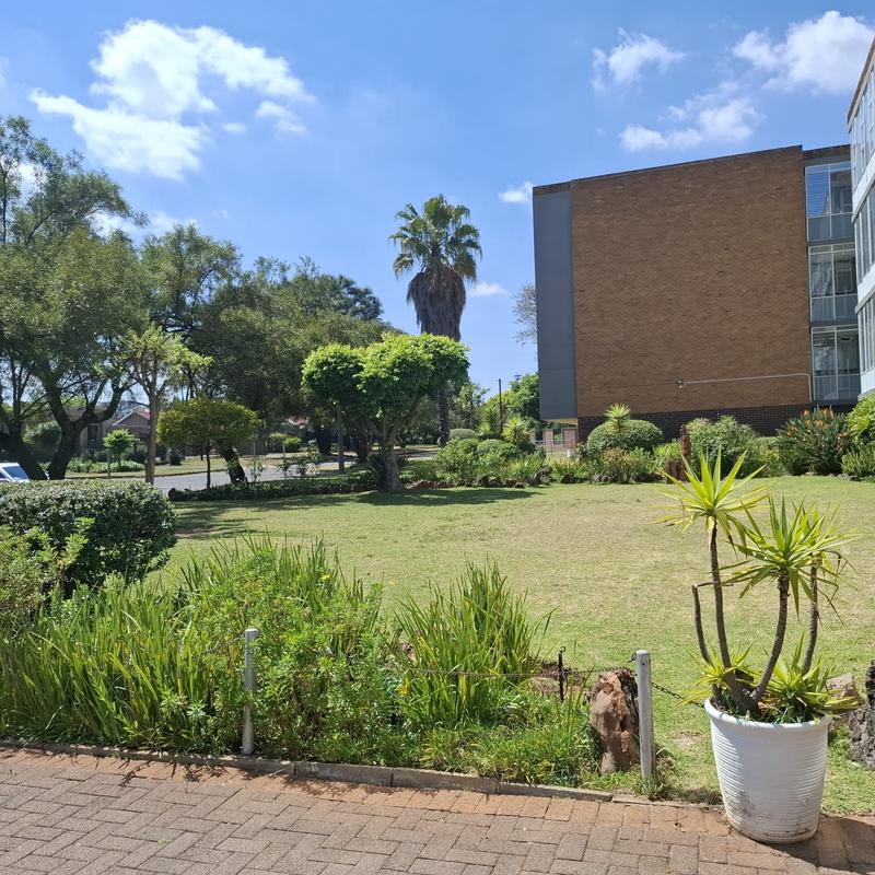2 Bedroom Property for Sale in Florida Gauteng