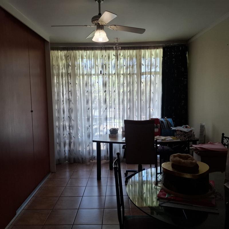 2 Bedroom Property for Sale in Florida Gauteng