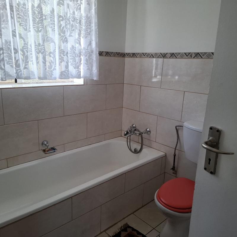2 Bedroom Property for Sale in Florida Gauteng