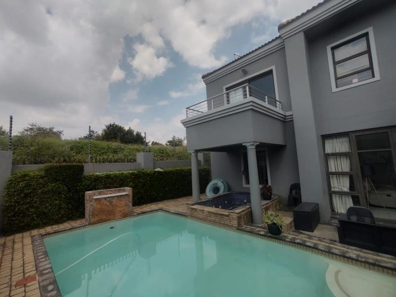 5 Bedroom Property for Sale in Woodmead Gauteng