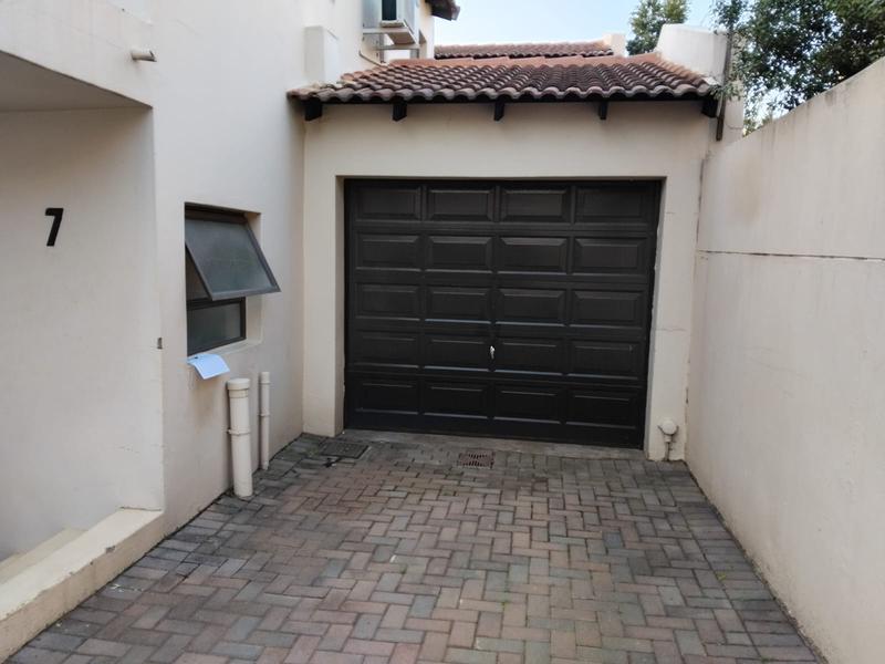 To Let 3 Bedroom Property for Rent in Fourways Gauteng