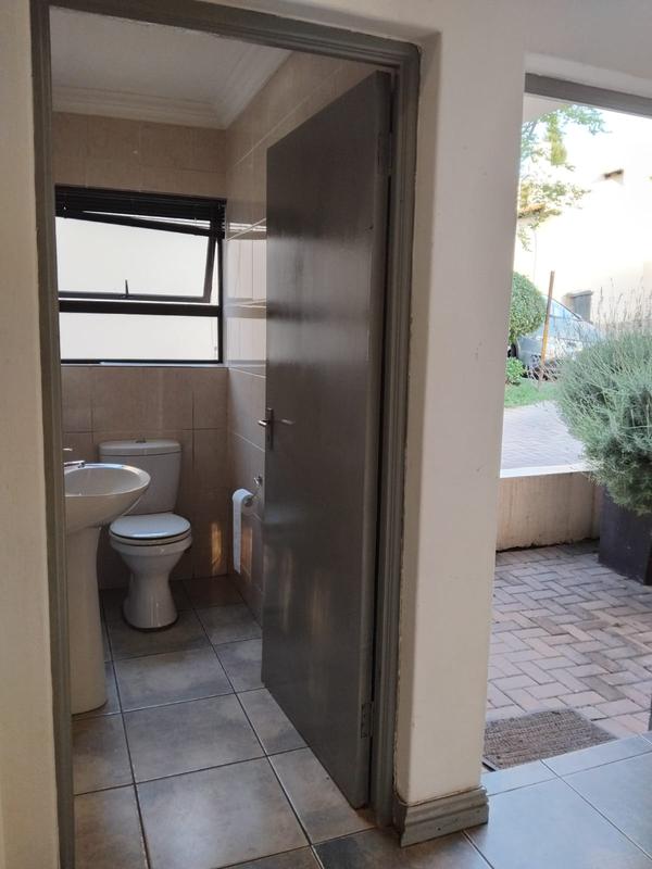 To Let 3 Bedroom Property for Rent in Fourways Gauteng
