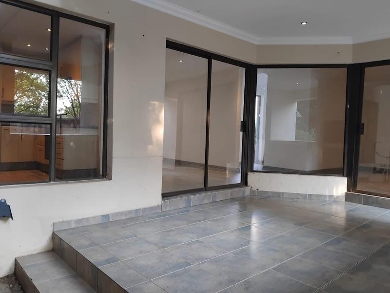 To Let 3 Bedroom Property for Rent in Fourways Gauteng