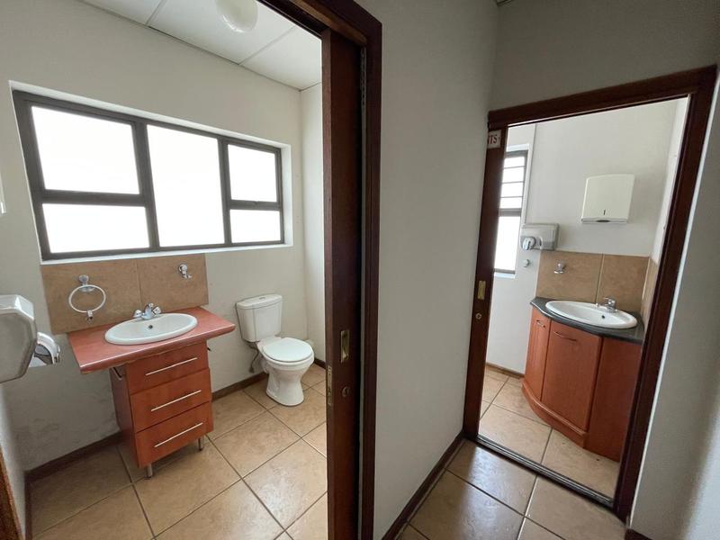To Let Commercial Property for Rent in Rooihuiskraal Gauteng