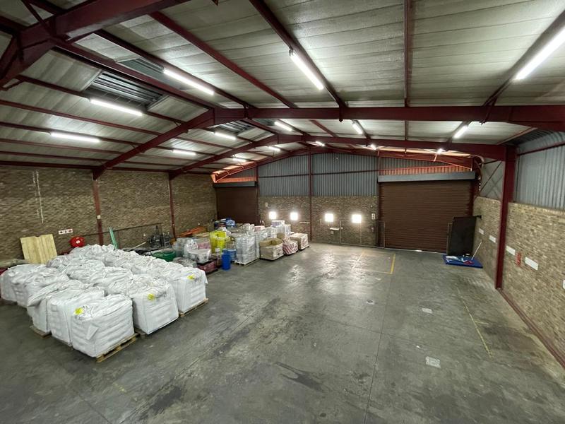 To Let Commercial Property for Rent in Rooihuiskraal Gauteng