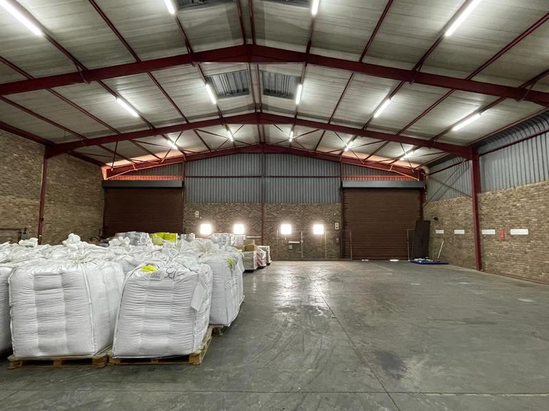 To Let Commercial Property for Rent in Rooihuiskraal Gauteng