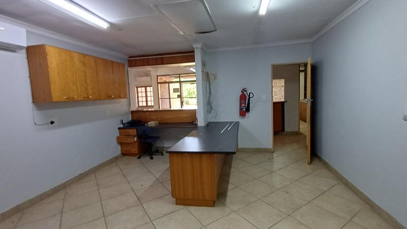Commercial Property for Sale in Die Hoewes Gauteng