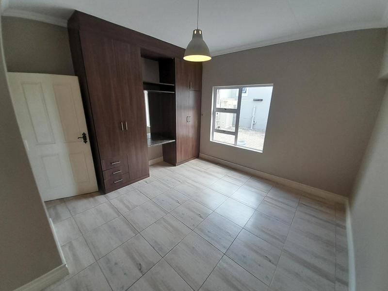 2 Bedroom Property for Sale in Zwavelpoort Gauteng