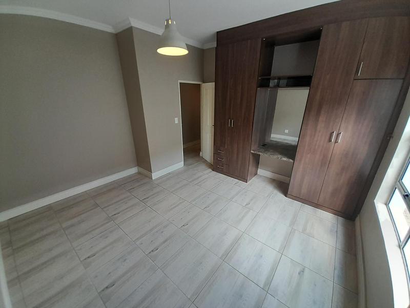 2 Bedroom Property for Sale in Zwavelpoort Gauteng