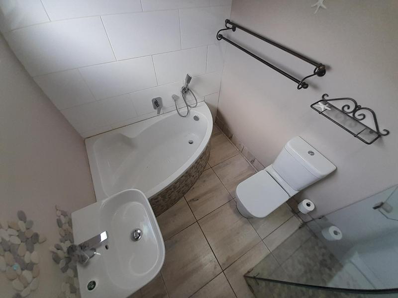 2 Bedroom Property for Sale in Zwavelpoort Gauteng