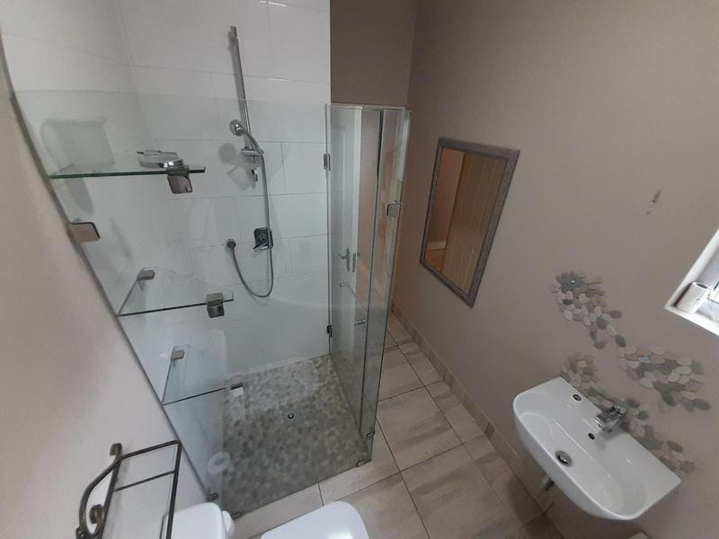 2 Bedroom Property for Sale in Zwavelpoort Gauteng