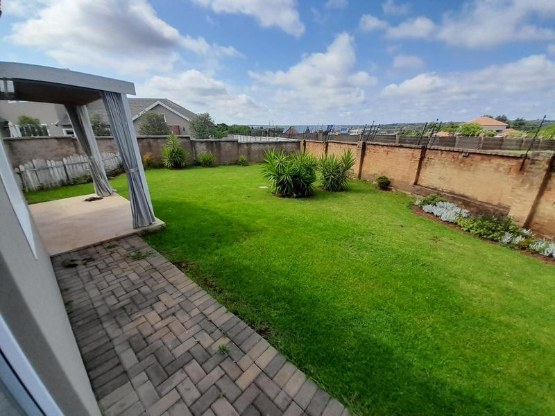 2 Bedroom Property for Sale in Zwavelpoort Gauteng